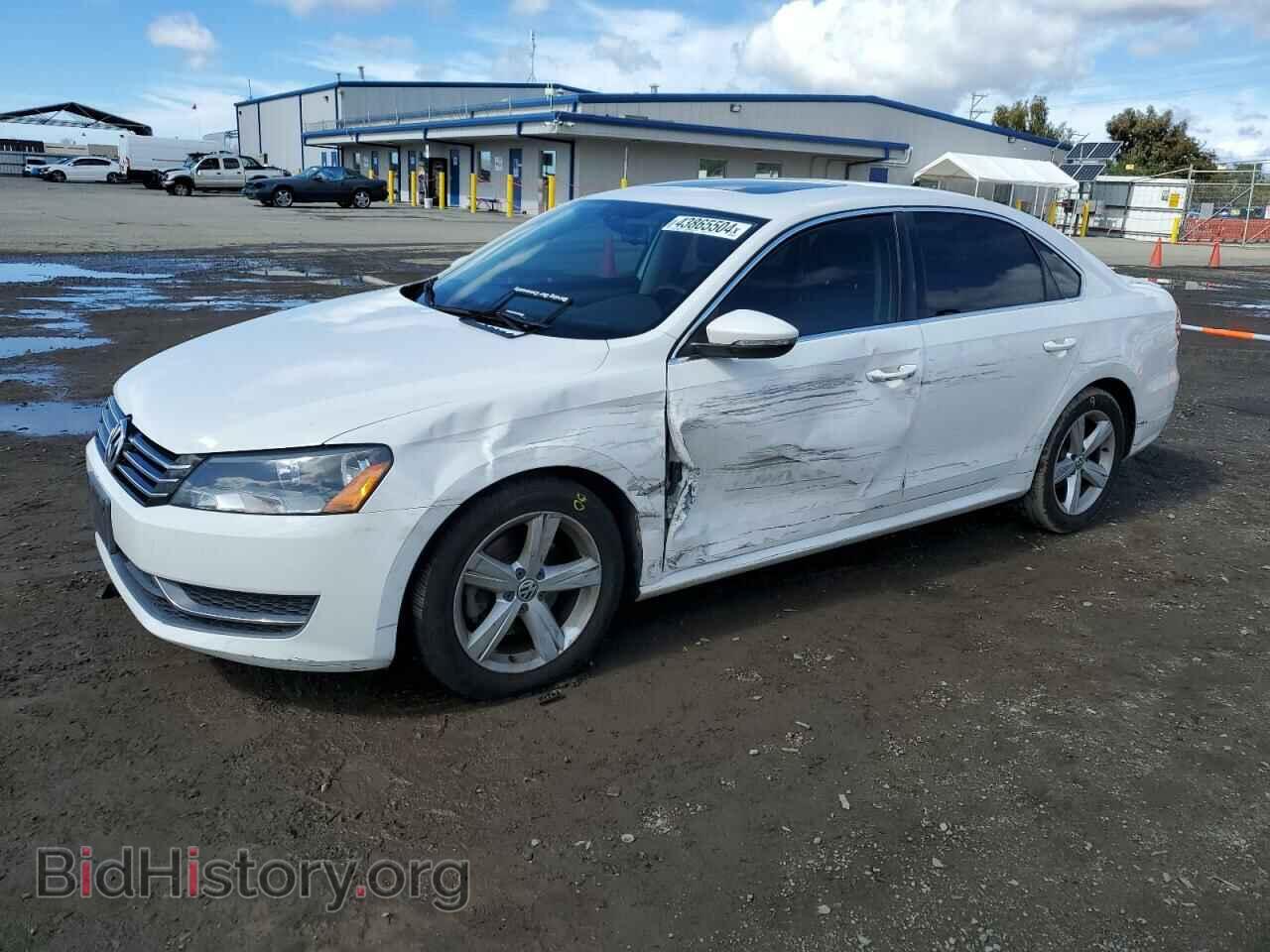 Фотография 1VWBP7A35CC052696 - VOLKSWAGEN PASSAT 2012