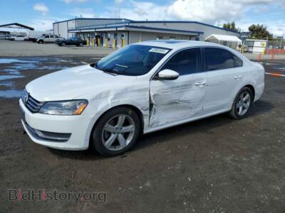 2012 Volkswagen PASSAT SE, белый — VIN 1VWBP7A35CC052696, Copart