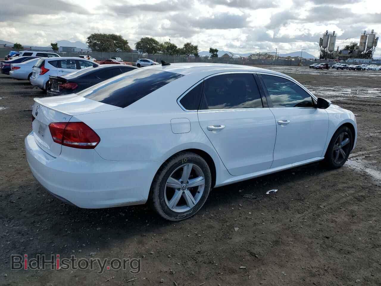 2012 VOLKSWAGEN PASSAT - VIN: 1VWBP7A35CC052696 - Фото 3