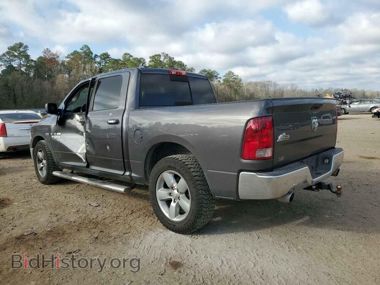 2016 RAM 1500 - VIN: 1C6RR6LT1GS209405 - Фото 2