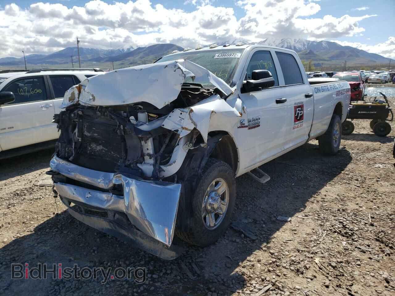 2018 RAM 2500 - VIN: 3C6UR5HL5JG172841 - Photo 2