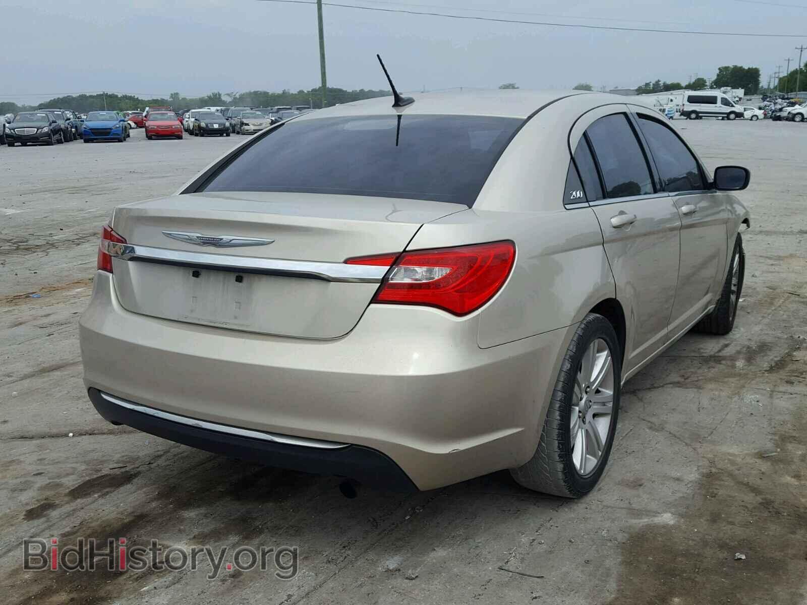2013 CHRYSLER 200 - VIN: 1C3CCBAB8DN685975 - Фото 4