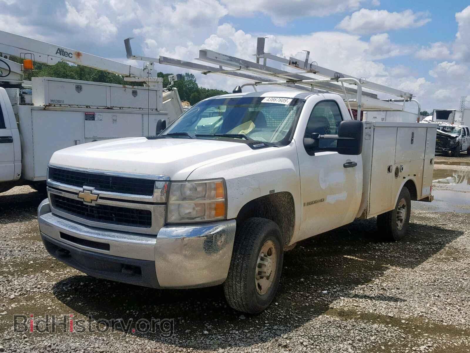 2007 CHEVROLET SILVERADO - VIN: 1GBHC24K27E580144 - Фото 2