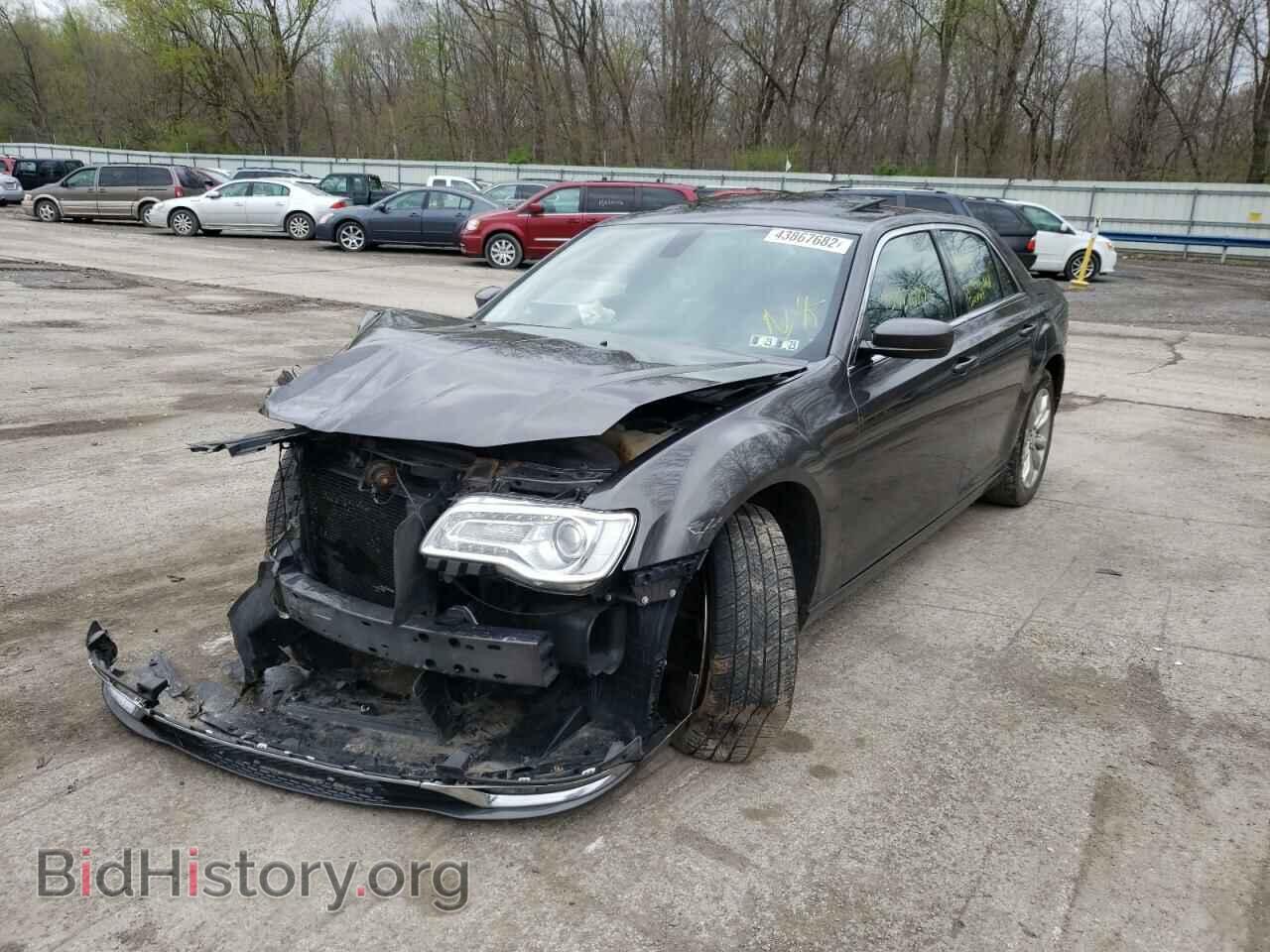 2016 CHRYSLER 300 - VIN: 2C3CCARG4GH270322 - Фото 2