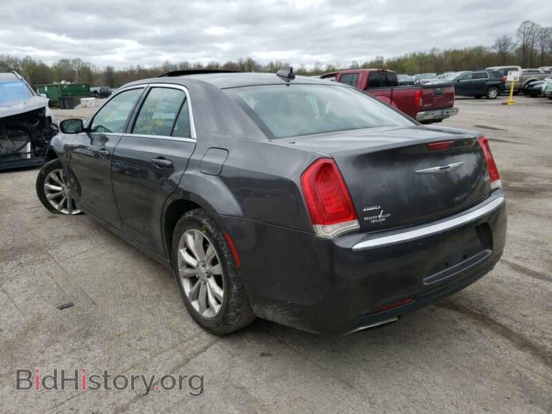 2016 Chrysler 300 (VIN 2C3CCARG4GH270322) — фото 3 из 10