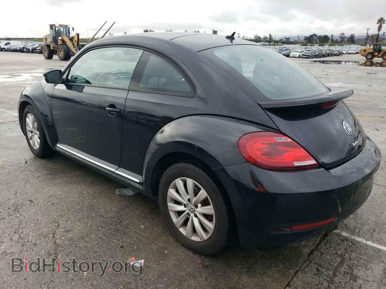 2019 VOLKSWAGEN BEETLE - VIN: 3VWFD7AT8KM711510 - Фото 2