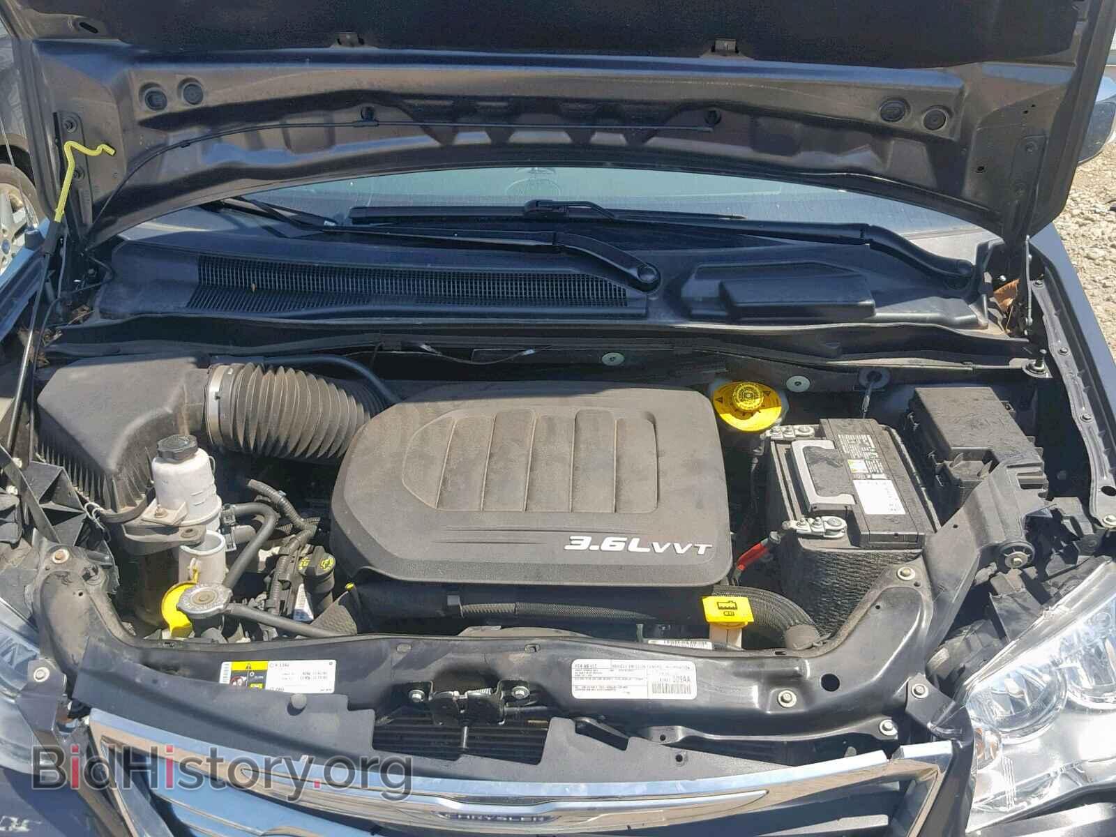 2016 CHRYSLER TOWN & COU - VIN: 2C4RC1CG1GR302975 - Фото 7