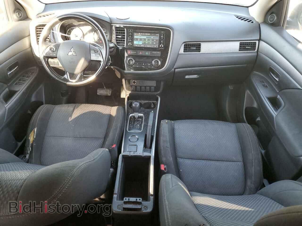 2017 MITSUBISHI OUTLANDER - VIN: JA4AD2A38HZ015022 - Фото 8