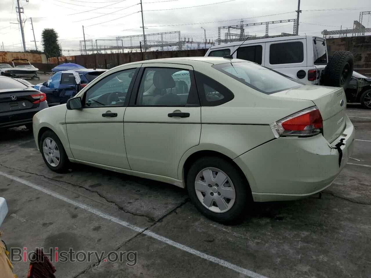 2011 FORD FOCUS - VIN: 1FAHP3EN4BW149702 - Фото 2