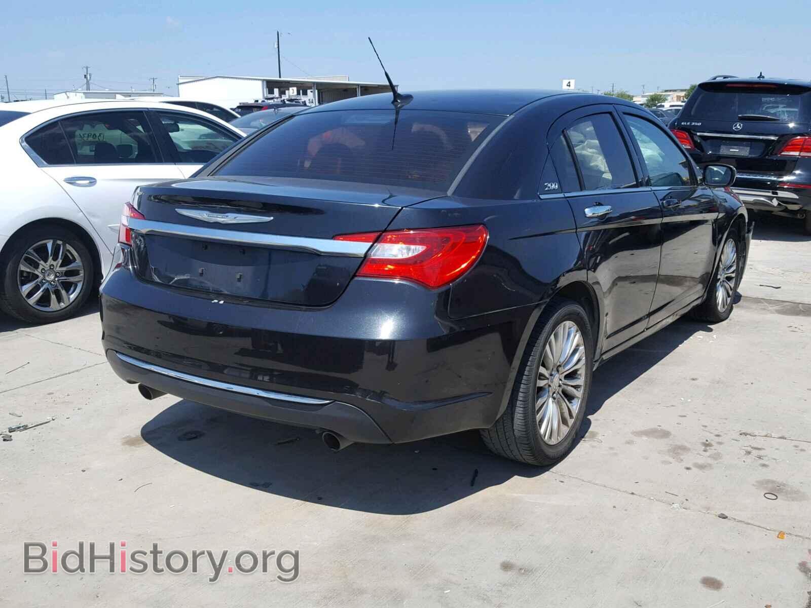 2011 CHRYSLER 200 - VIN: 1C3BC2FG4BN516324 - Фото 4