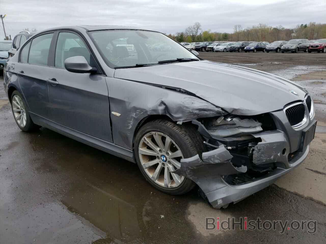 Photo WBAPK7G59BNN69418 - BMW 3 SERIES 2011