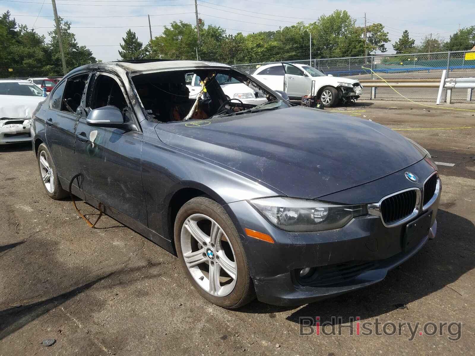 Photo WBA3B5C53DF591369 - BMW 3 SERIES 2013