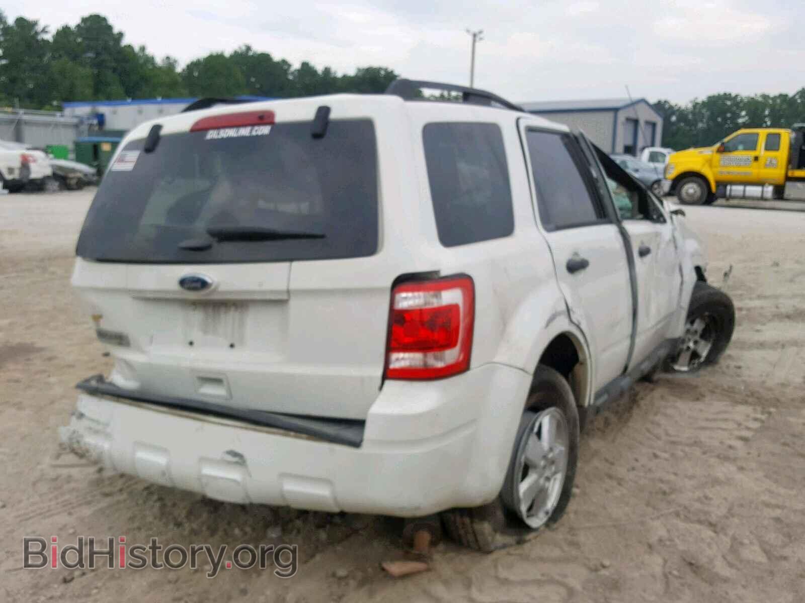 2011 FORD ESCAPE - VIN: 1FMCU0D78BKC16044 - Фото 4