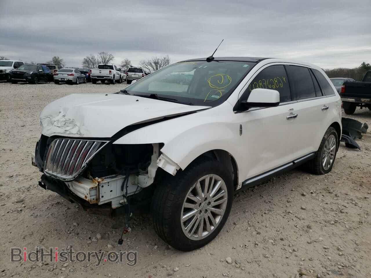 2011 LINCOLN MKX - VIN: 2LMDJ8JK1BBJ03216 - Фото 2