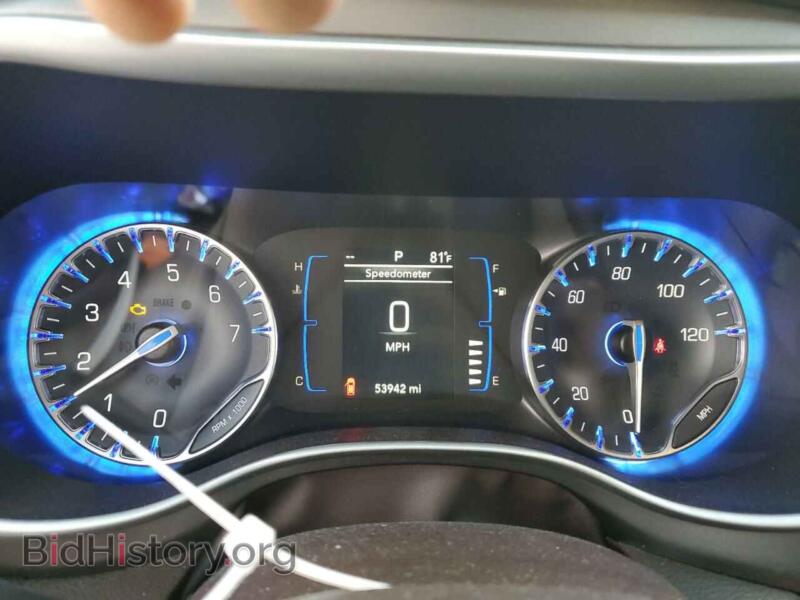 2019 Chrysler PACIFICA (VIN 2C4RC1FG3KR653200) — photo 9 of 13