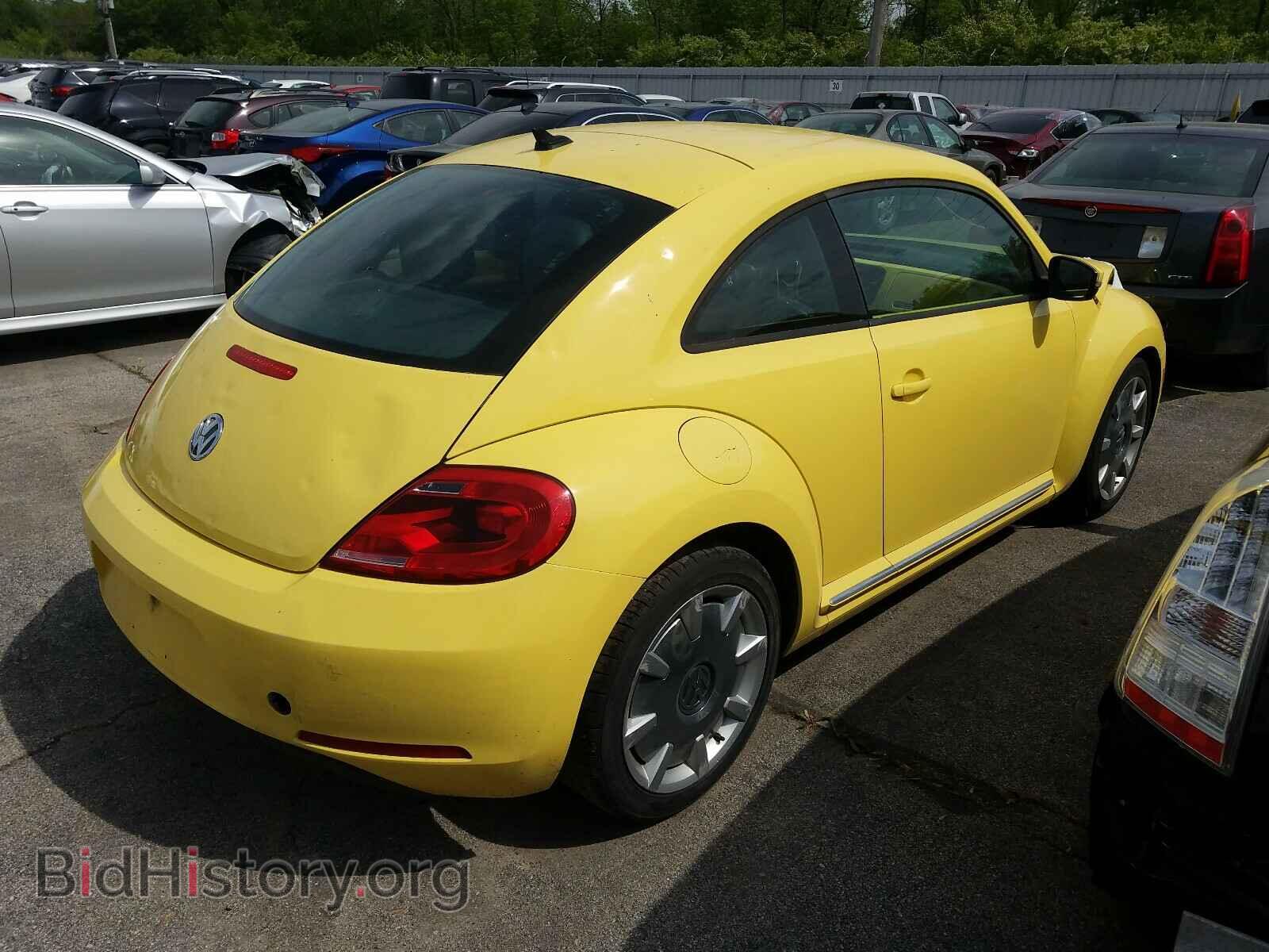 2012 VOLKSWAGEN BEETLE - VIN: 3VWJP7AT0CM605295 - Фото 4