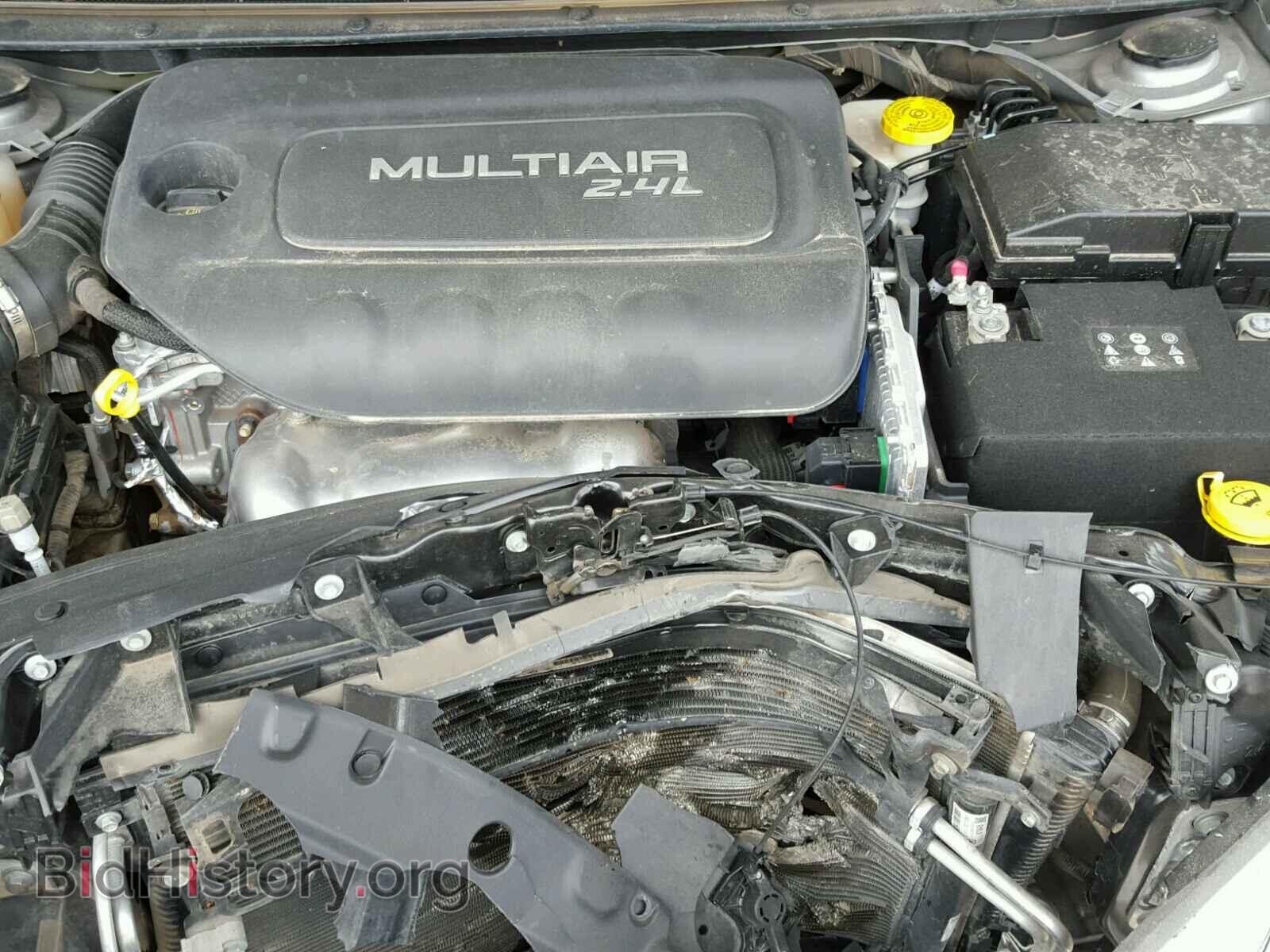 2016 CHRYSLER 200 - VIN: 1C3CCCABXGN102705 - Фото 7