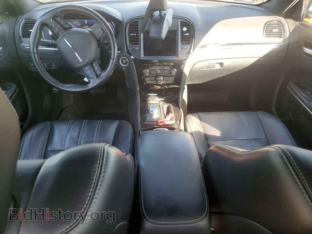 2018 CHRYSLER 300 - VIN: 2C3CCABG6JH195558 - Фото 8