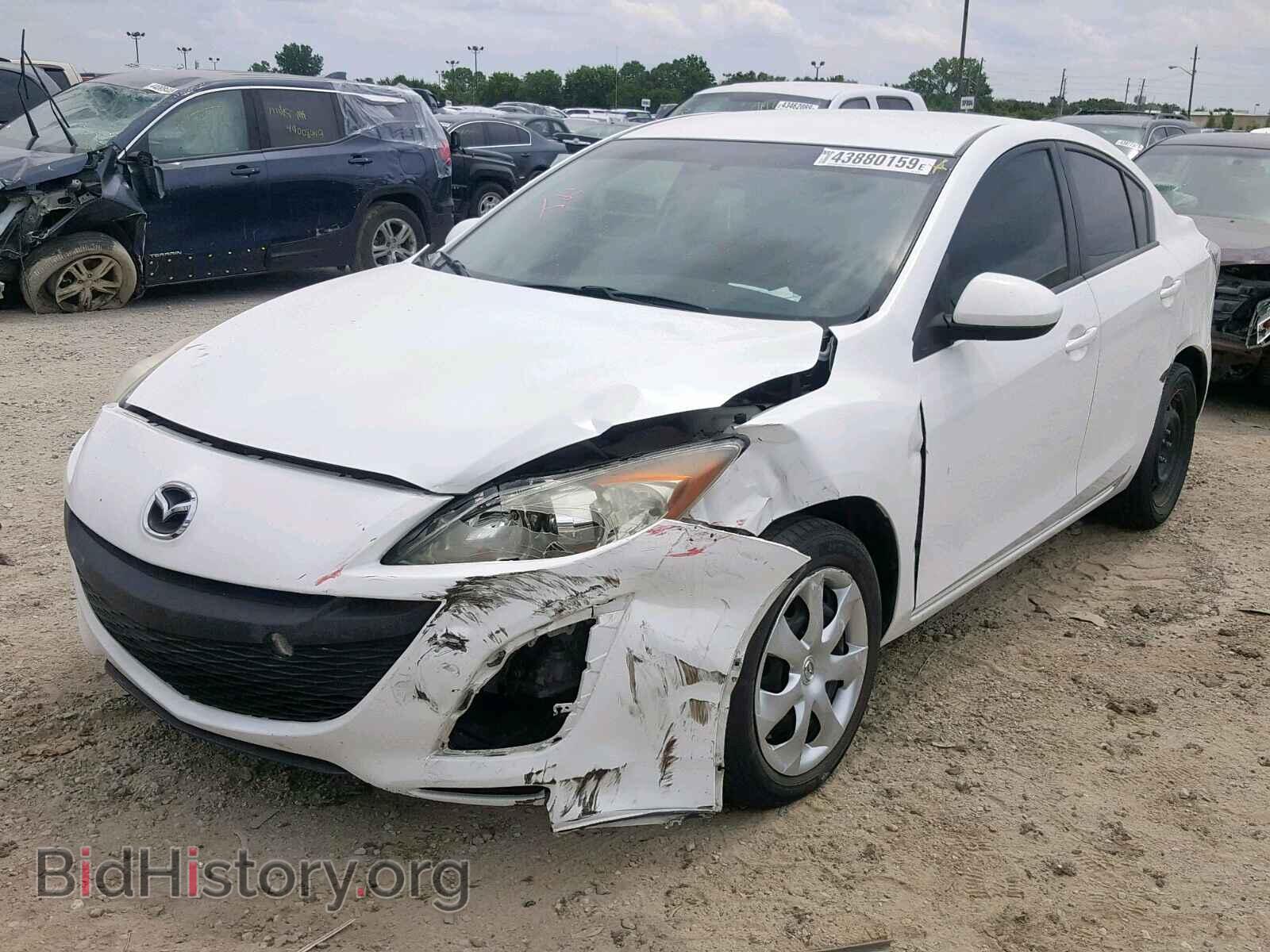 2011 MAZDA 3 - VIN: JM1BL1UF5B1381734 - Фото 2