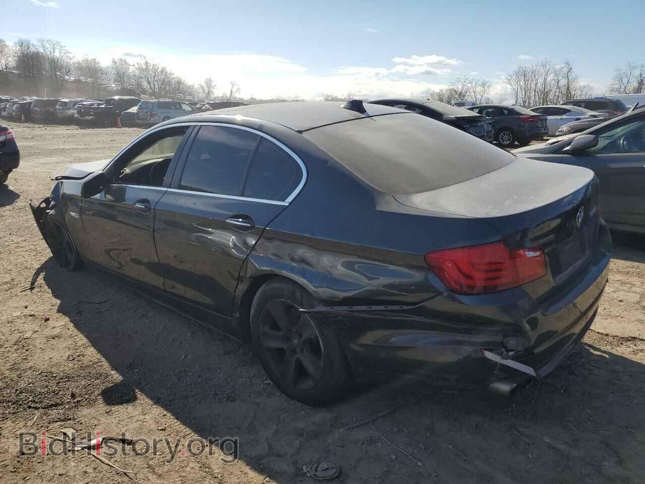 2011 BMW 5 SERIES - VIN: WBAFR1C58BC745140 - Фото 2