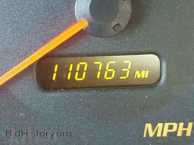 2004 CADILLAC CTS - VIN: 1G6DM577240177776 - Photo 8