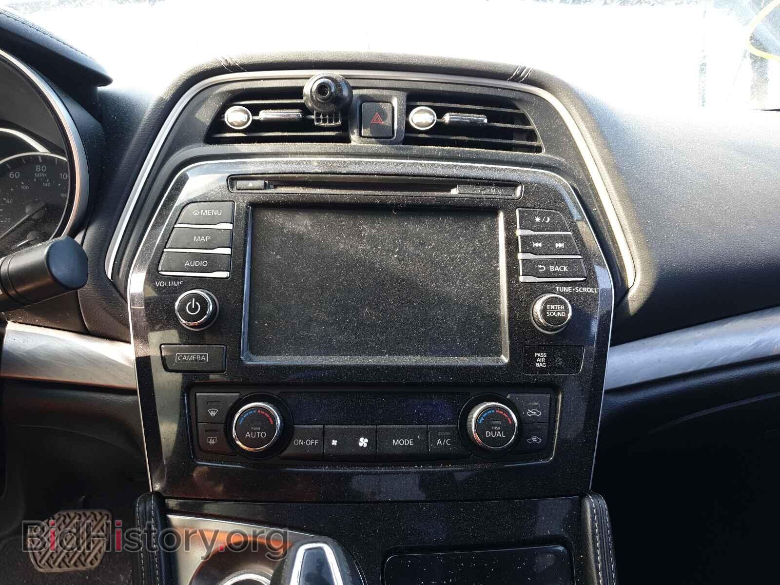 2018 NISSAN MAXIMA - VIN: 1N4AA6AP3JC379890 - Фото 9