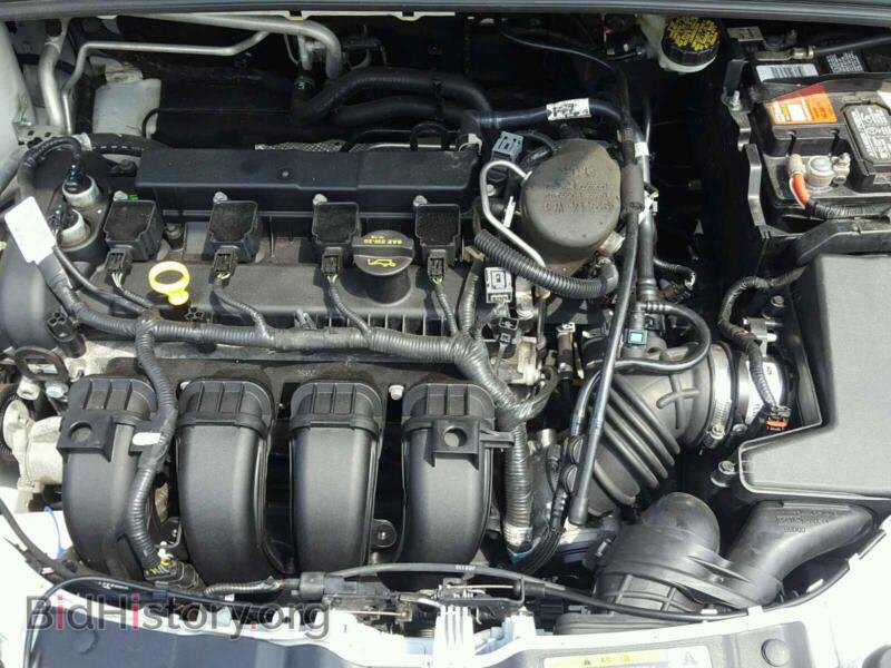 2012 Ford FOCUS (VIN 1FAHP3F22CL275161) — photo 7 of 10