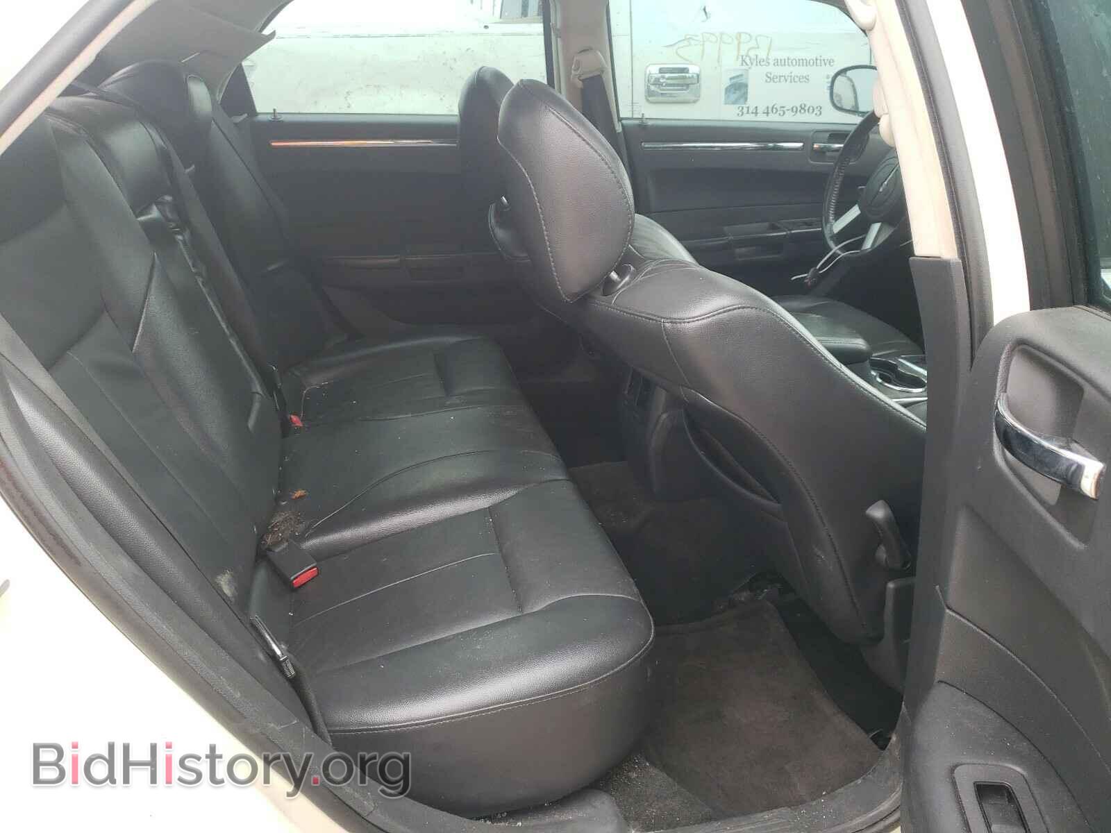 2010 CHRYSLER 300 - VIN: 2C3CA5CV9AH325908 - Фото 6