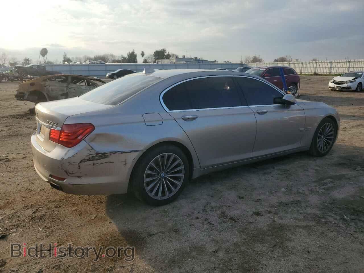 2011 BMW 7 SERIES - VIN: WBAKB4C57BC392815 - Фото 3