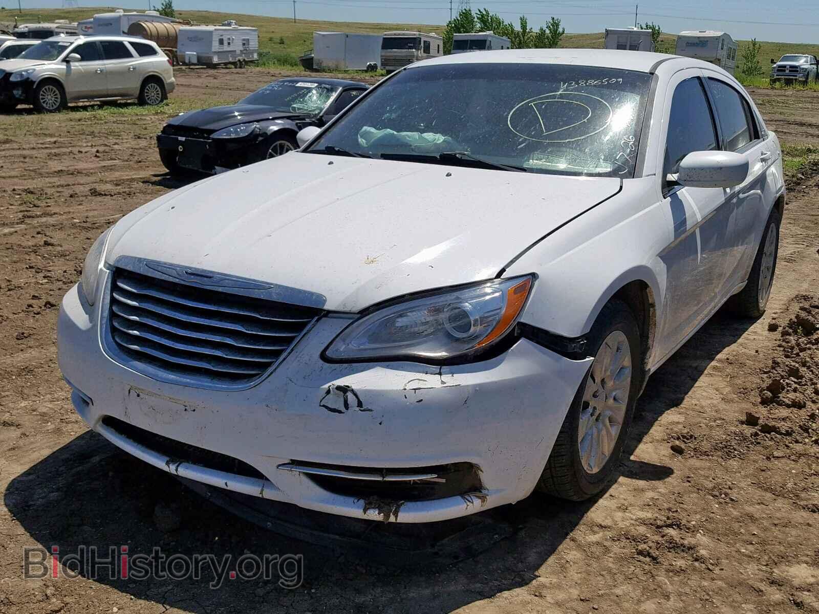 2014 CHRYSLER 200 - VIN: 1C3CCBAB6EN125213 - Фото 2