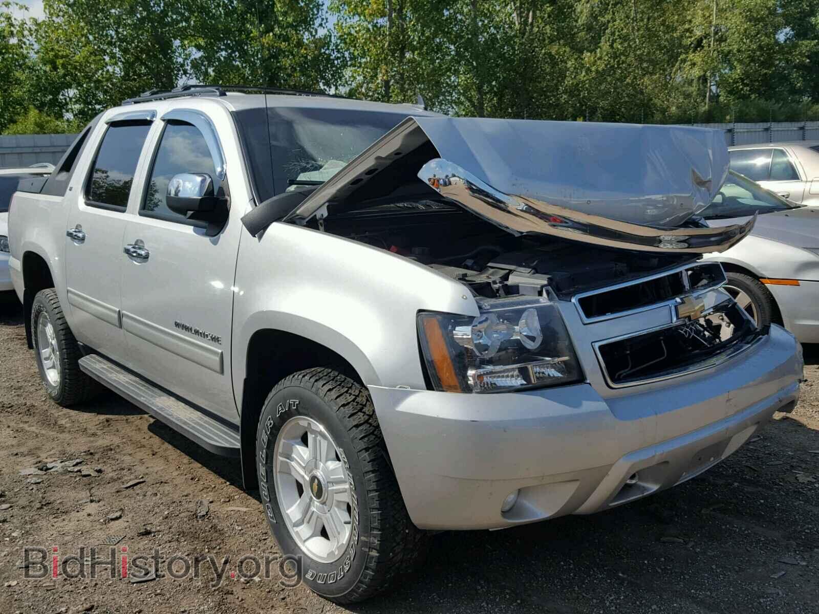 Photo 3GNTKFE38BG179620 - CHEVROLET AVALANCHE 2011