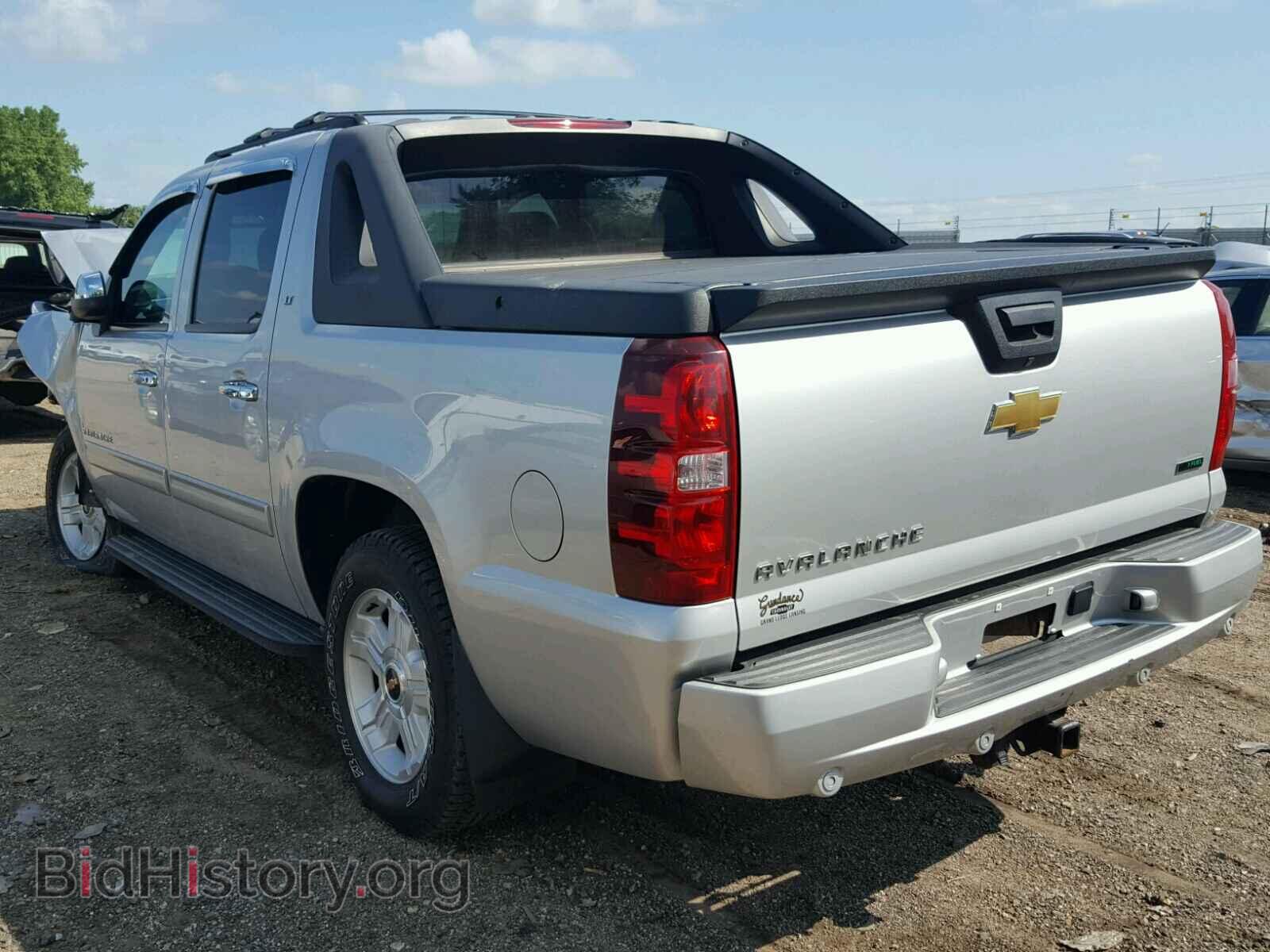 2011 CHEVROLET AVALANCHE - VIN: 3GNTKFE38BG179620 - Фото 3