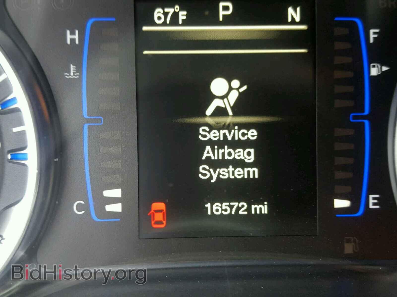2016 CHRYSLER 200 - VIN: 1C3CCCAB1GN116184 - Фото 8
