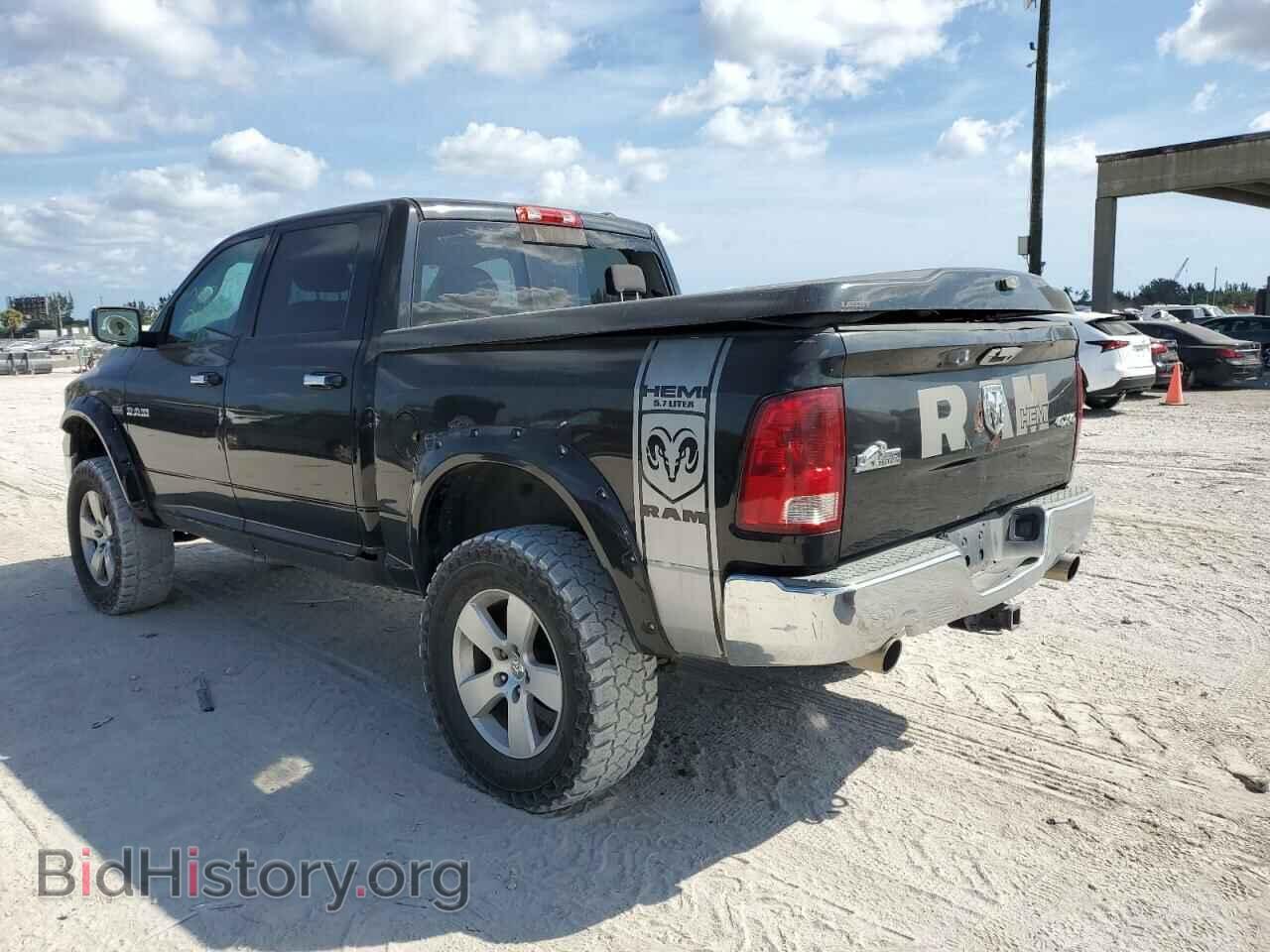 2010 DODGE RAM 1500 - VIN: 1D7RV1CT1AS183263 - Фото 2