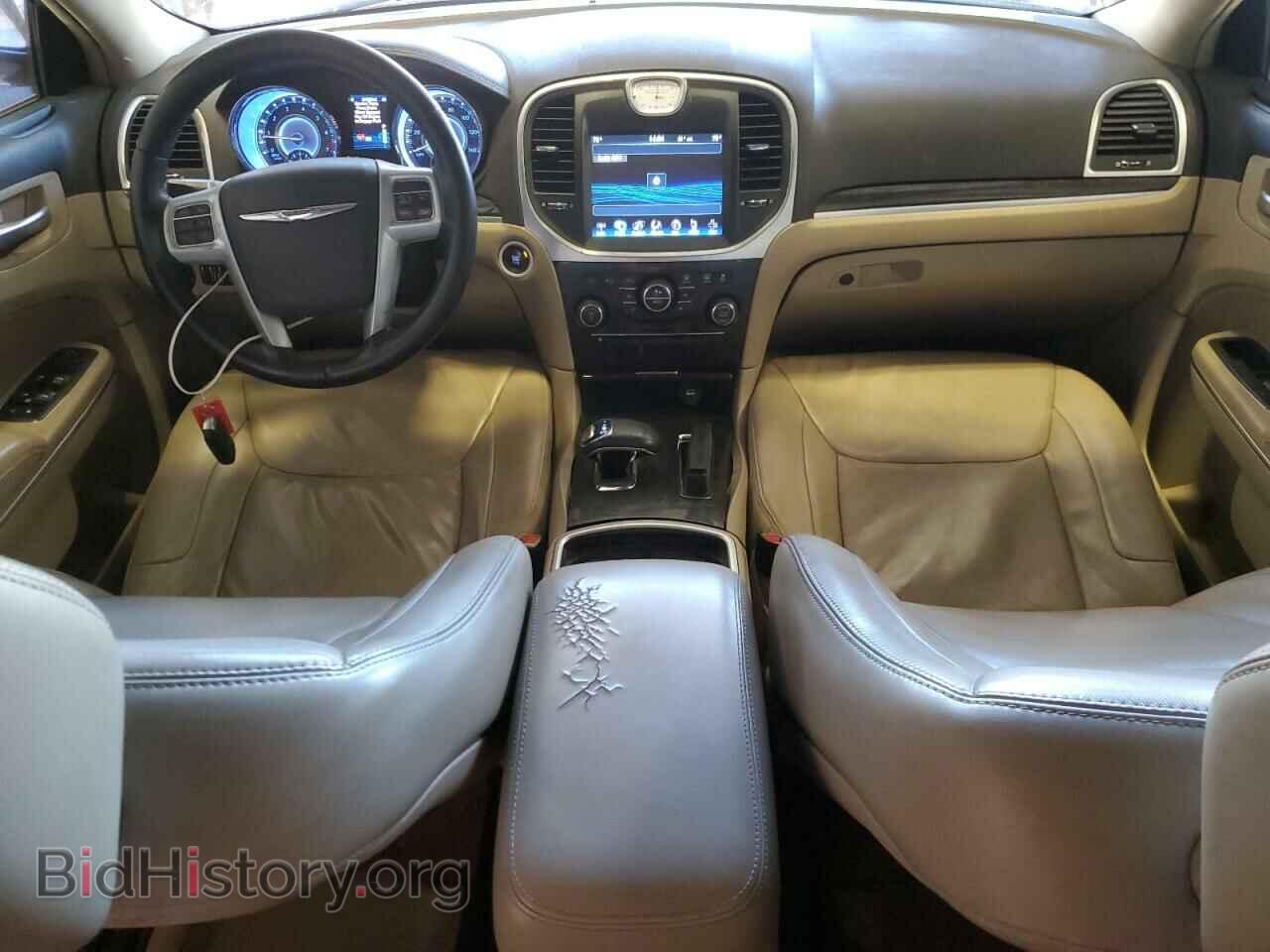 2014 CHRYSLER 300 - VIN: 2C3CCAAG5EH200353 - Фото 8