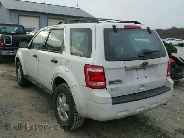 2011 FORD ESCAPE - VIN: 1FMCU0C78BKC40300 - Фото 3