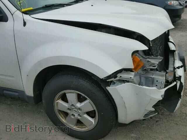 2011 FORD ESCAPE - VIN: 1FMCU0C78BKC40300 - Фото 9