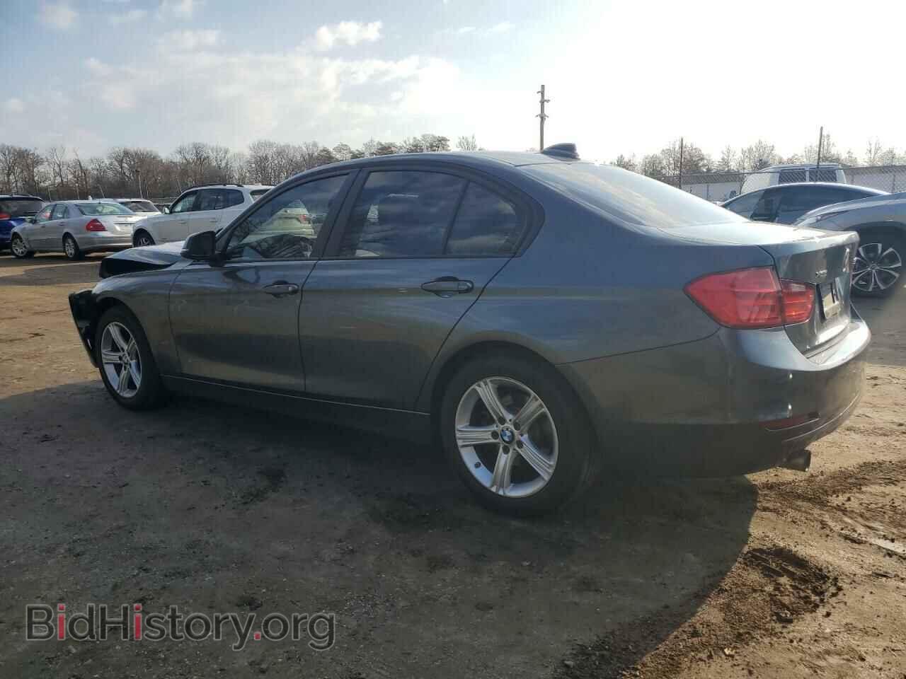 2013 BMW 3 SERIES - VIN: WBA3C3C58DF981661 - Фото 2
