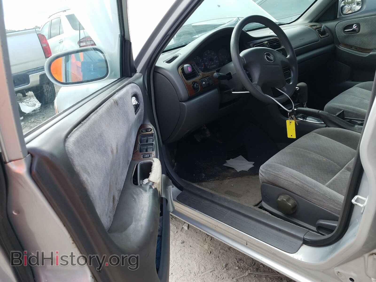 2000 MAZDA 626 - VIN: 1YVGF22D0Y5151602 - Фото 9