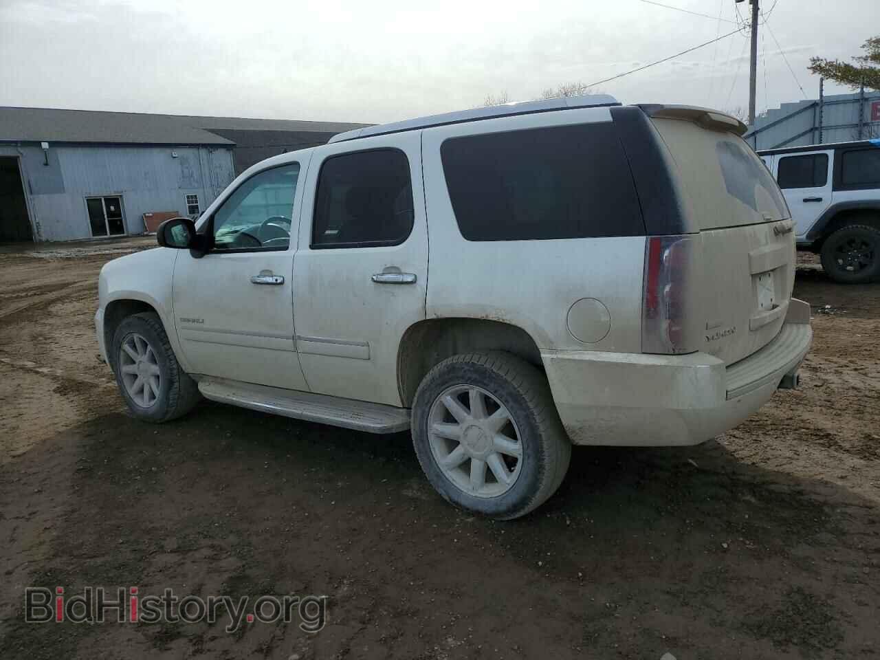 2011 GMC YUKON - VIN: 1GKS2EEF1BR190827 - Фото 2