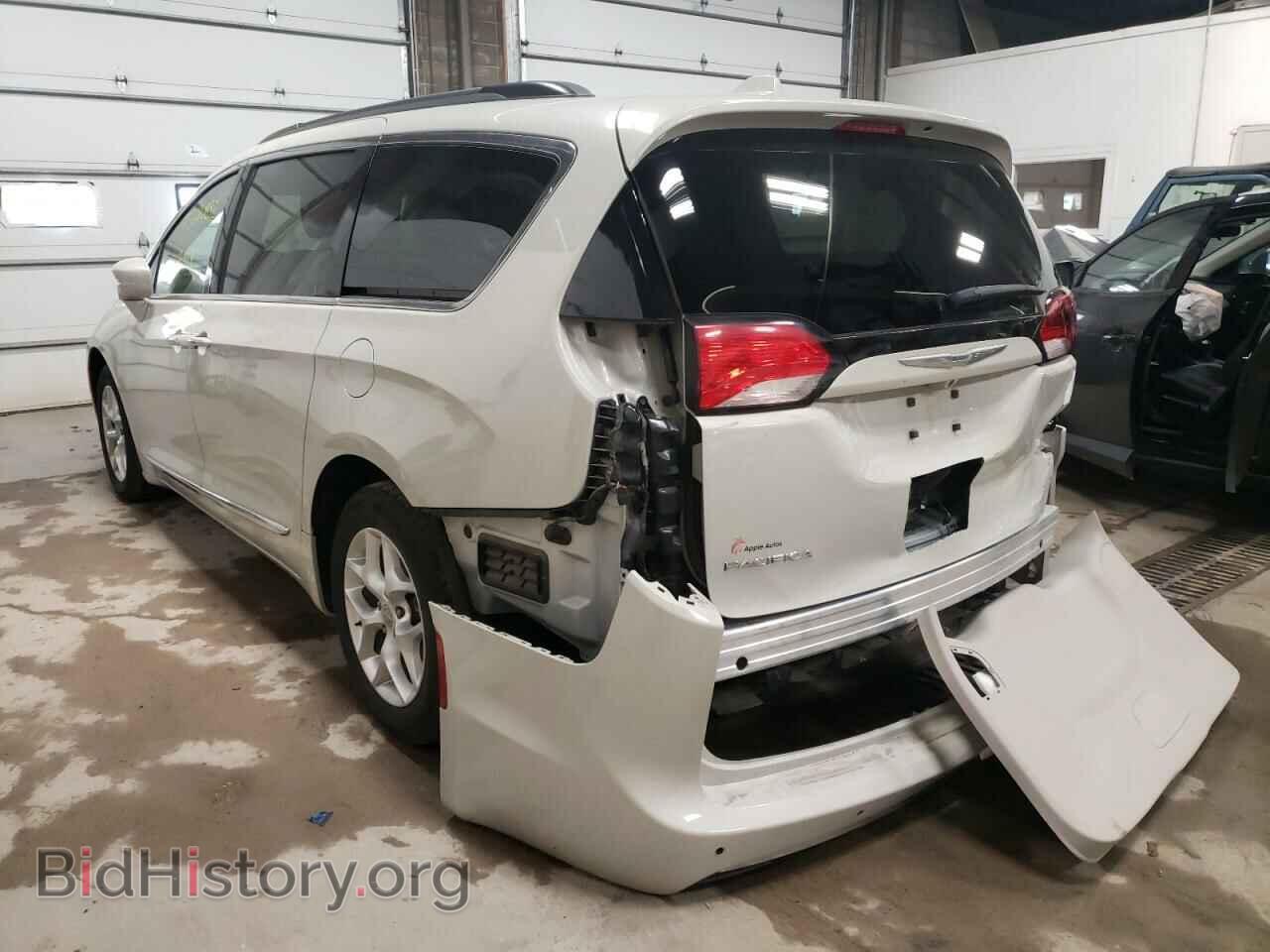 2017 CHRYSLER PACIFICA - VIN: 2C4RC1BG9HR757205 - Фото 3
