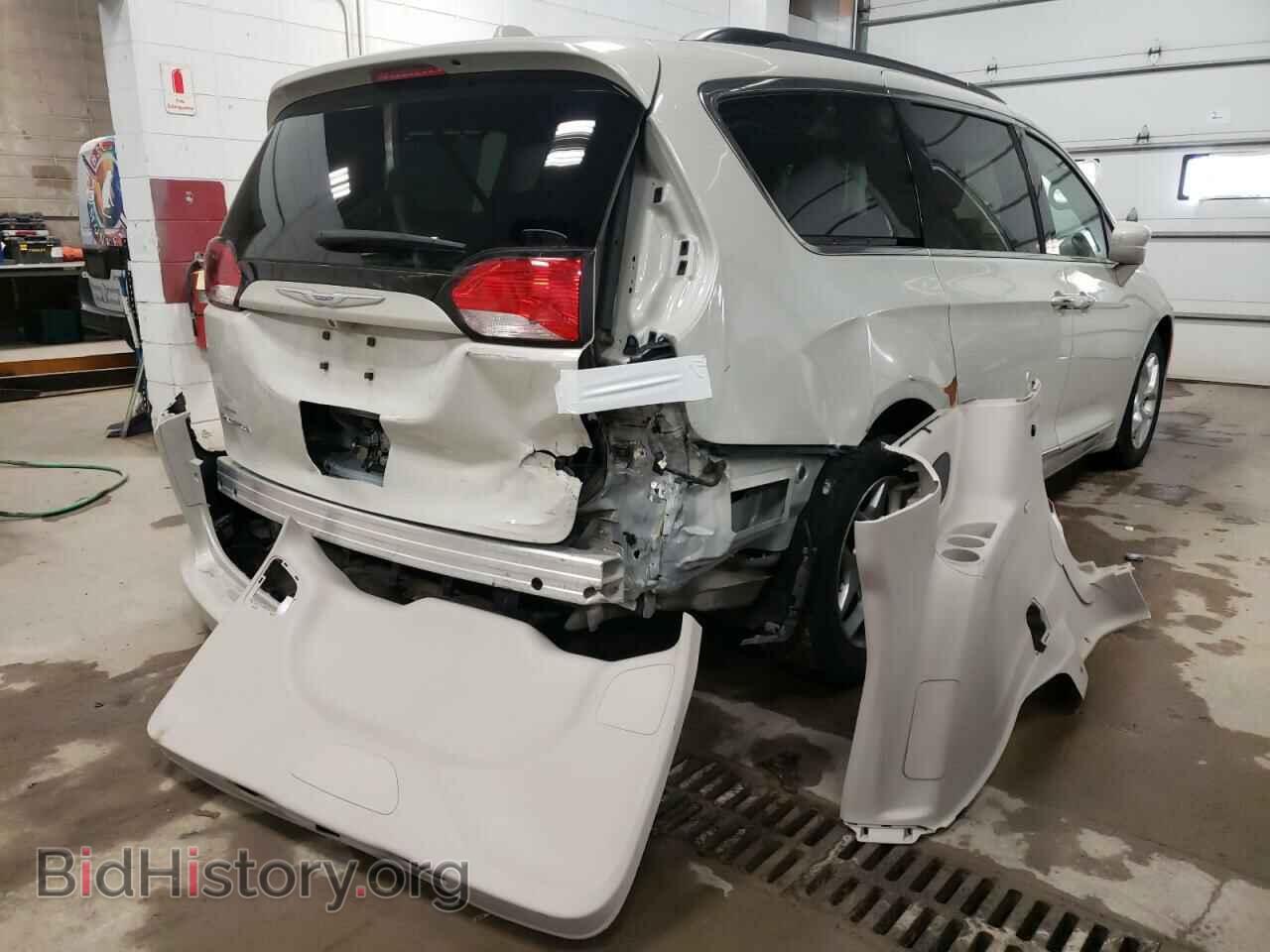 2017 CHRYSLER PACIFICA - VIN: 2C4RC1BG9HR757205 - Фото 4