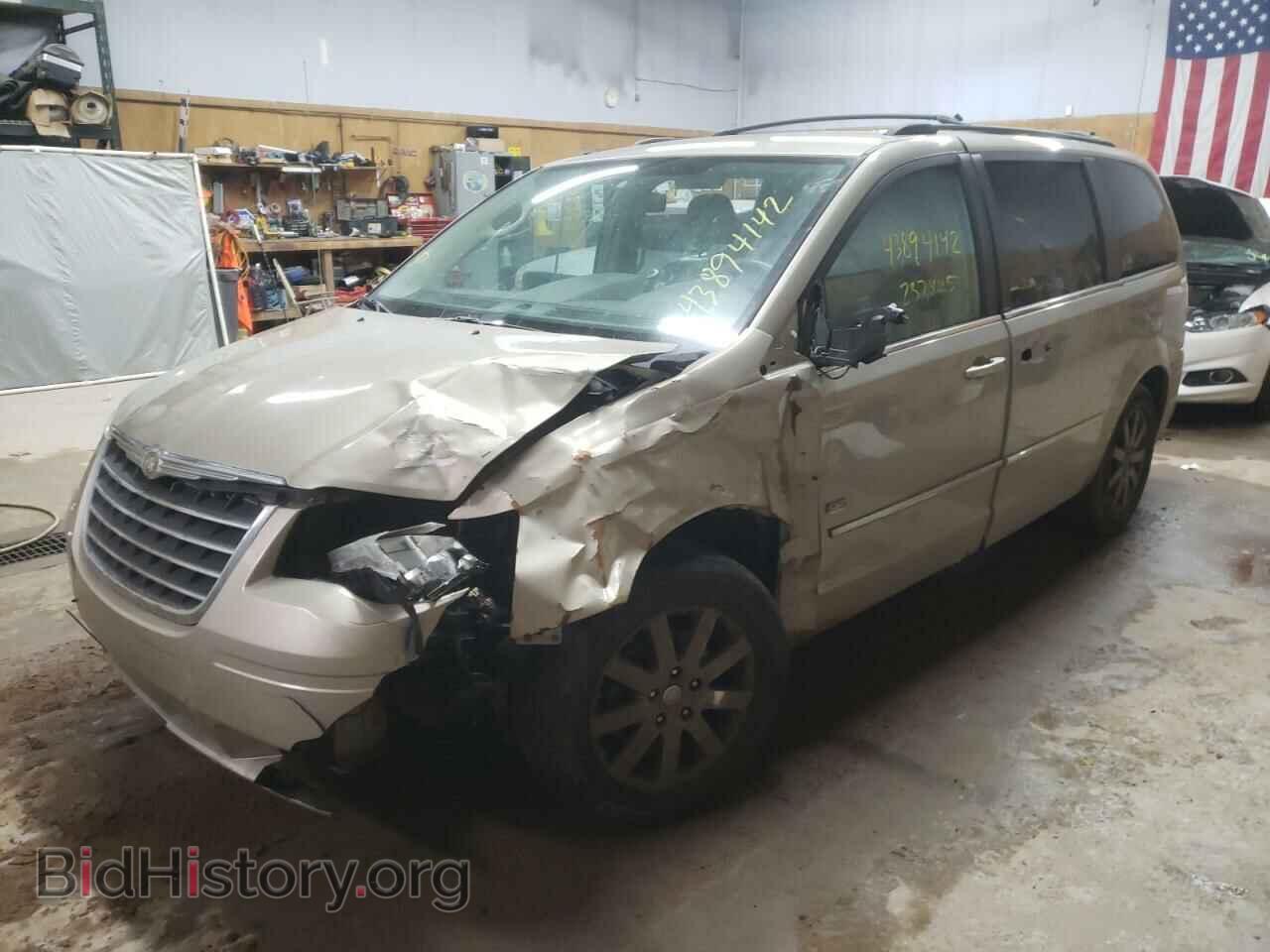 2009 CHRYSLER MINIVAN - VIN: 2A8HR541X9R642472 - Фото 2
