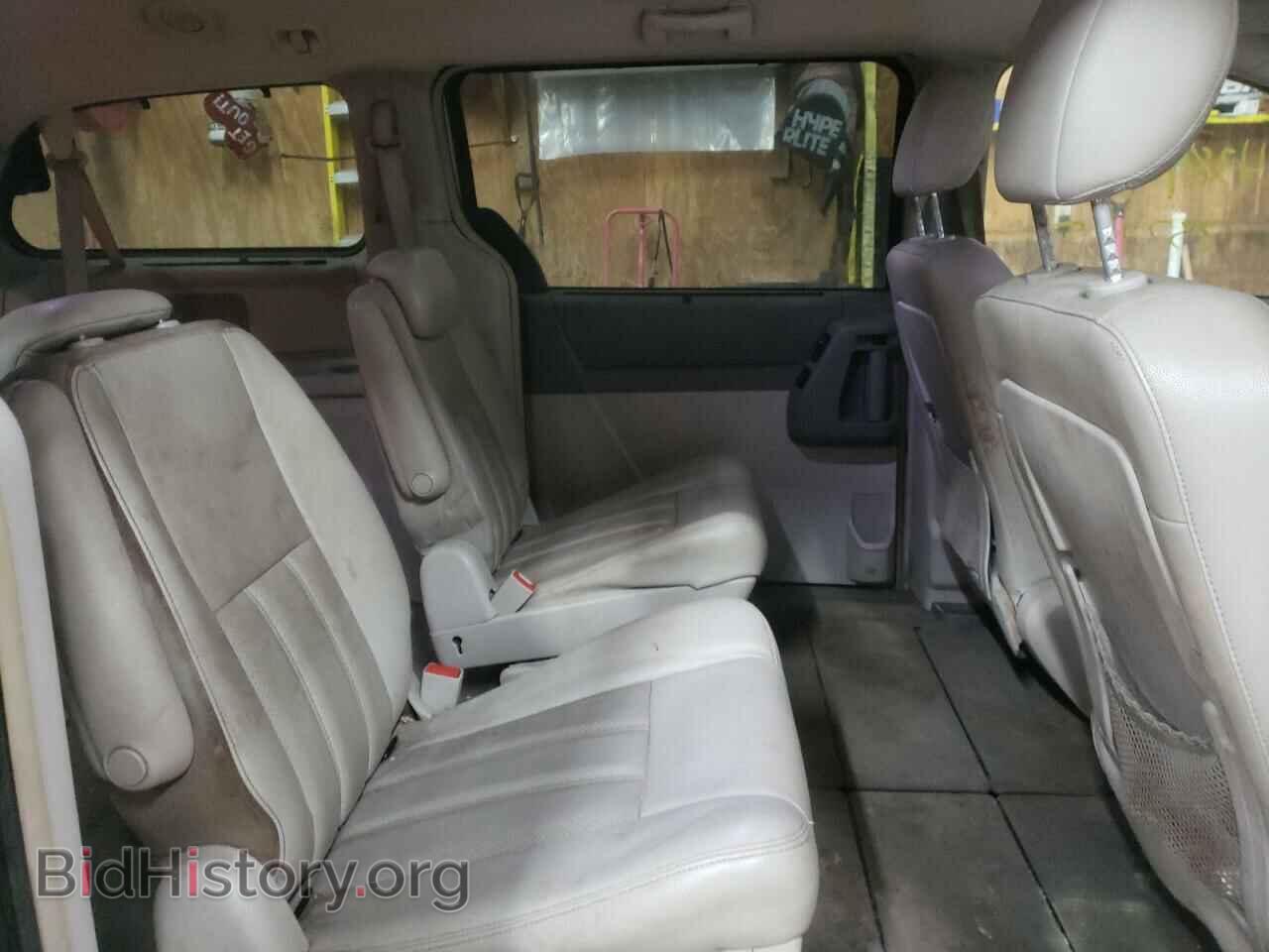 2009 CHRYSLER MINIVAN - VIN: 2A8HR541X9R642472 - Фото 6