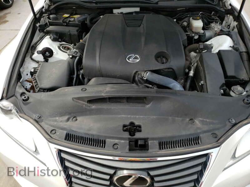 2014 Lexus IS (VIN JTHCF1D28E5014802) — photo 7 of 10