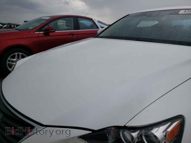 2014 Lexus IS (VIN JTHCF1D28E5014802) — photo 9 of 10