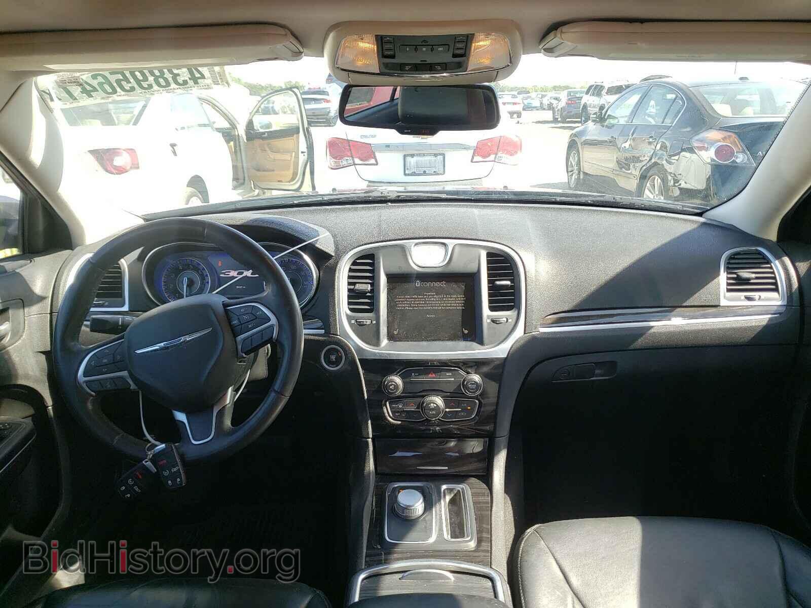 2015 CHRYSLER 300 - VIN: 2C3CCAAG1FH864506 - Фото 9
