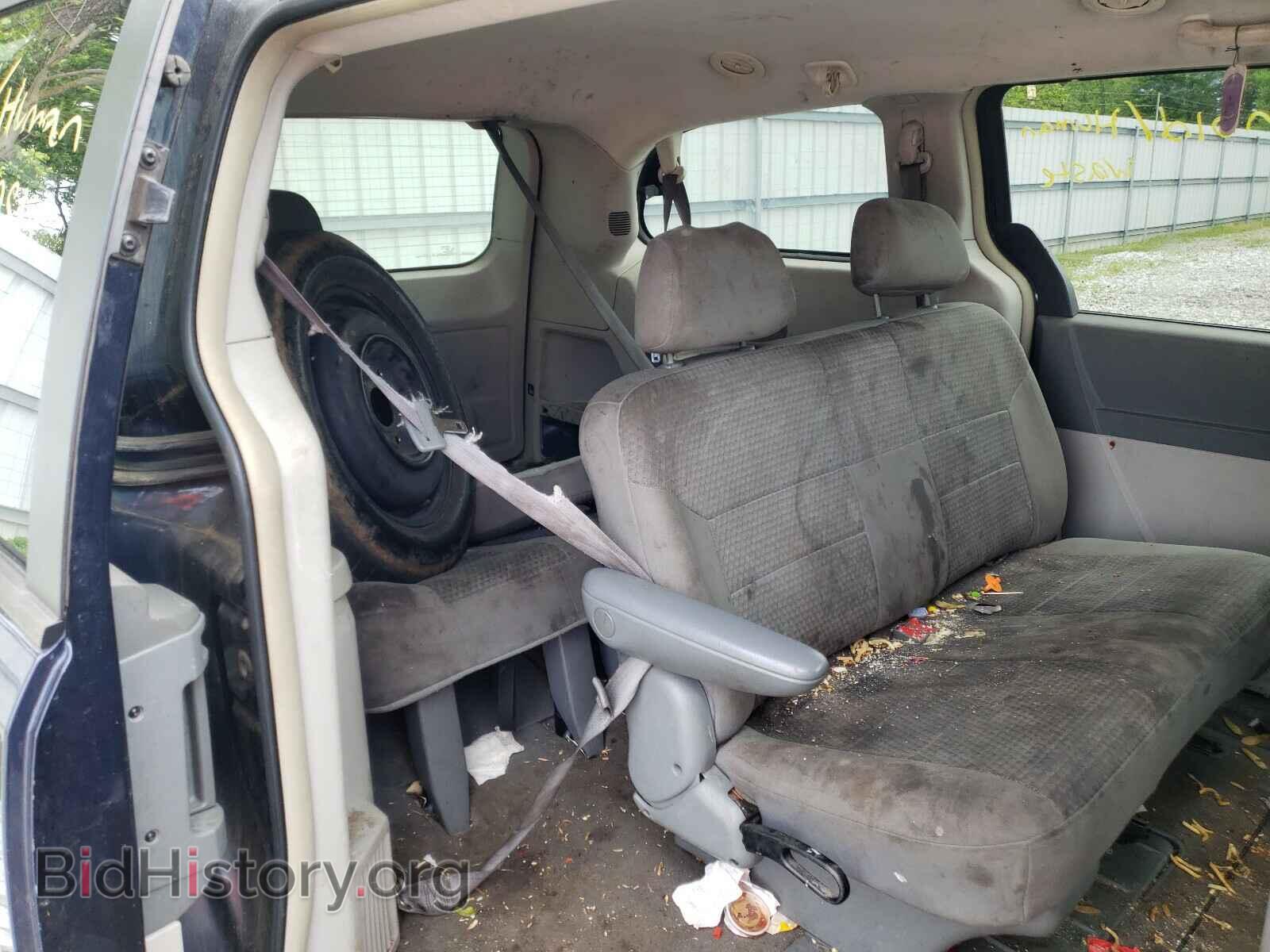 2008 CHRYSLER MINIVAN - VIN: 2A8HR44H78R652222 - Фото 6