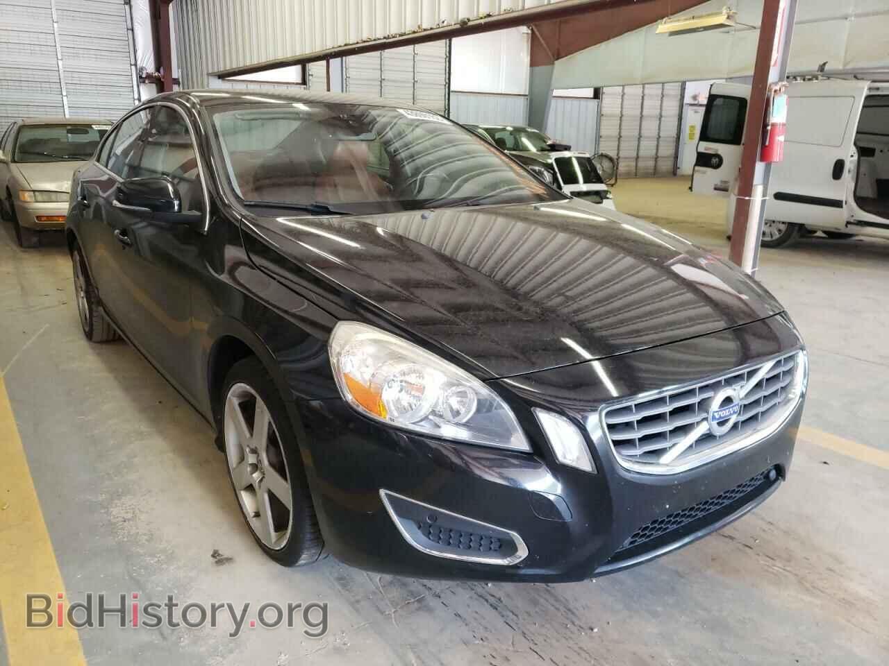 Фотография YV1622FS2C2145519 - VOLVO S60 2012