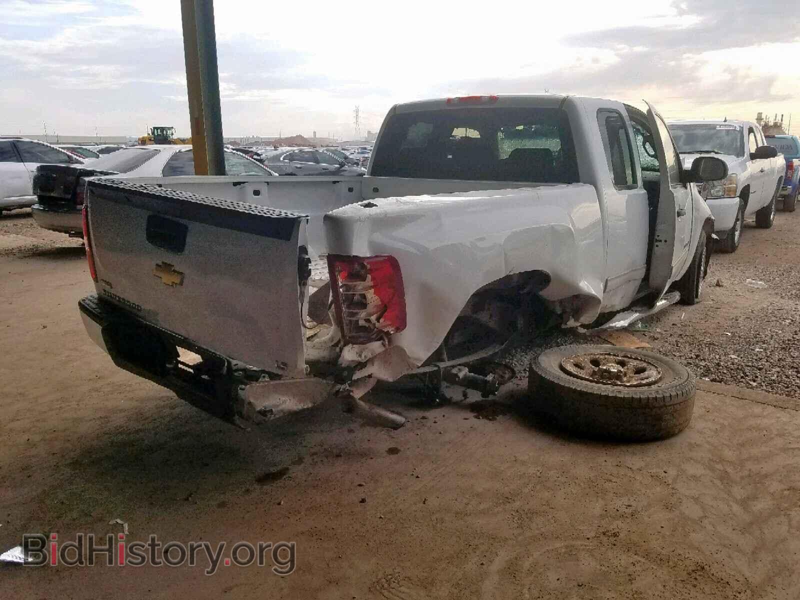 2011 CHEVROLET SILVERADO - VIN: 1GCRCREA7BZ417604 - Фото 4